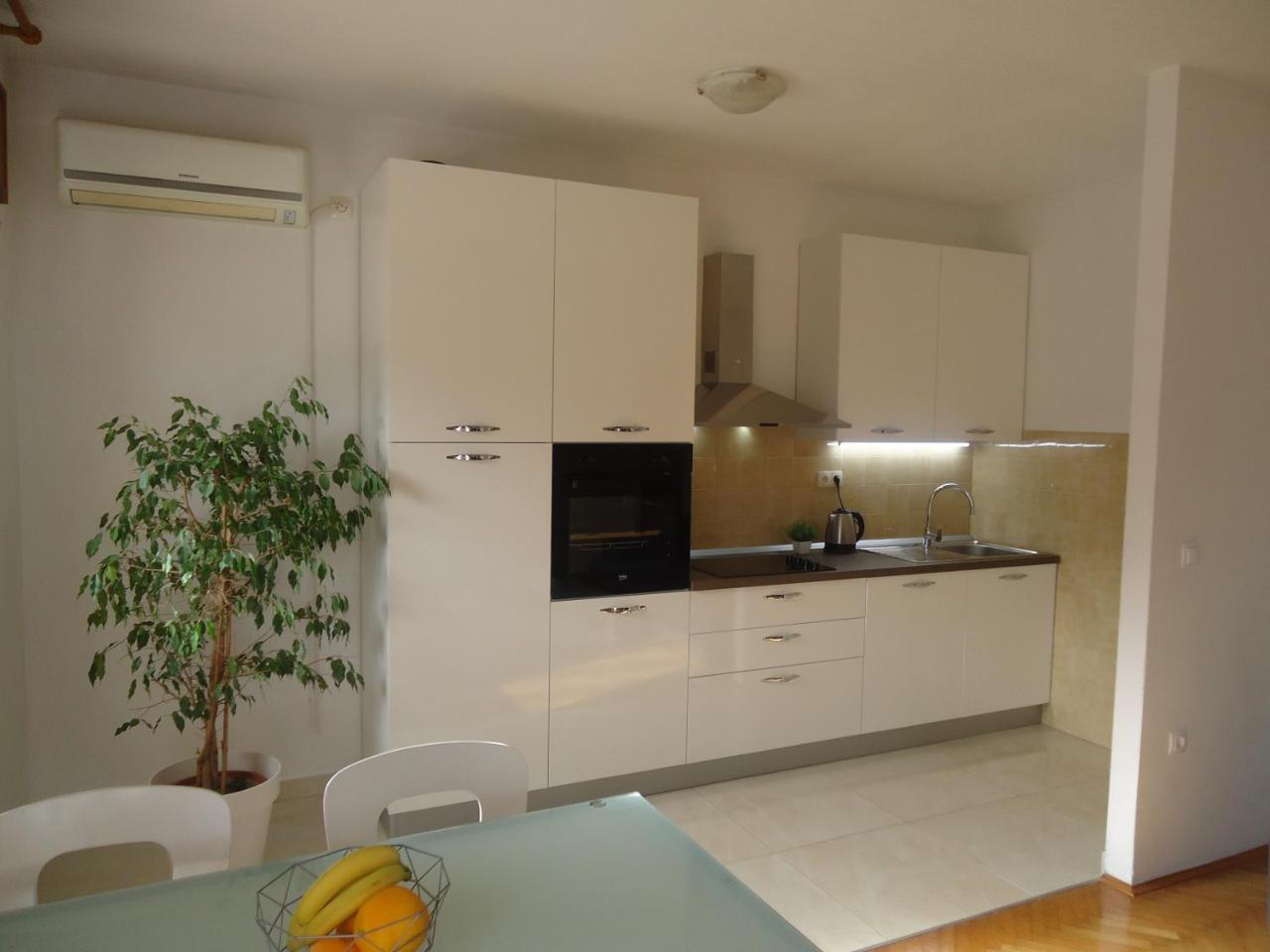 Apartment Kate Trogir Bagian luar foto